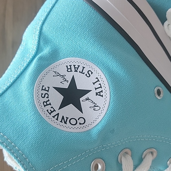 Converse high top Brand new in the box no lid. - Picture 3 of 13